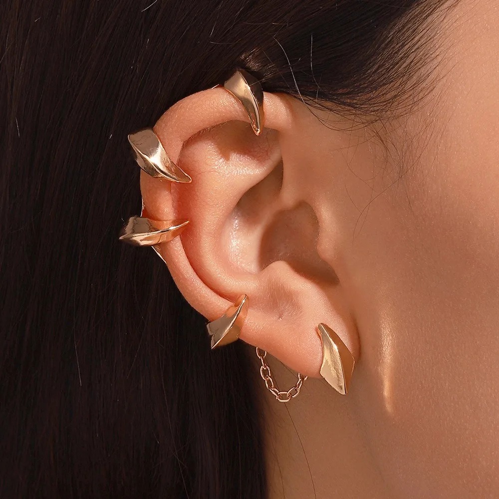 Clip d'oreille Démon Sombre à  - Street Fashion Earrings avis et prix