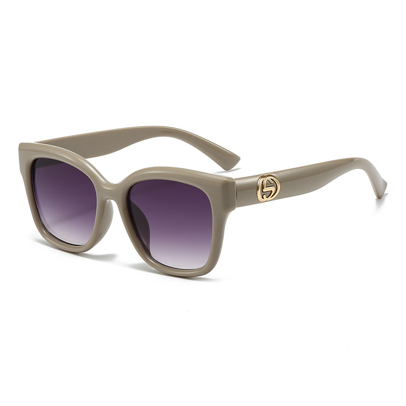 Lunettes rétro minimalistes de - Street Fashion Photography avis et prix