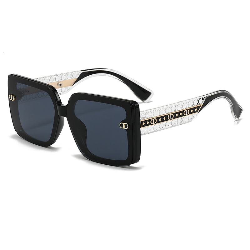 Lunettes rétro minimalistes à  - Street Fashion Photography avis et prix
