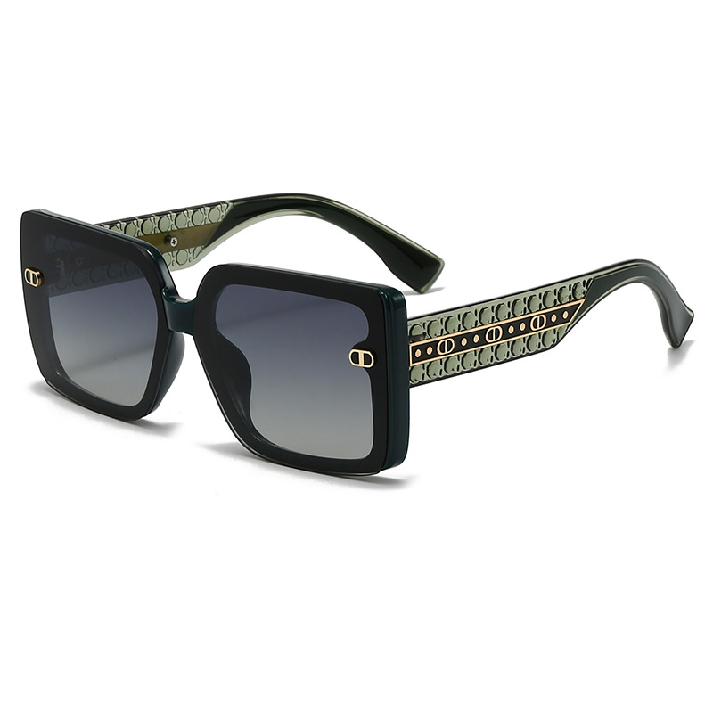 Lunettes rétro minimalistes à  - Street Fashion Photography avis et prix